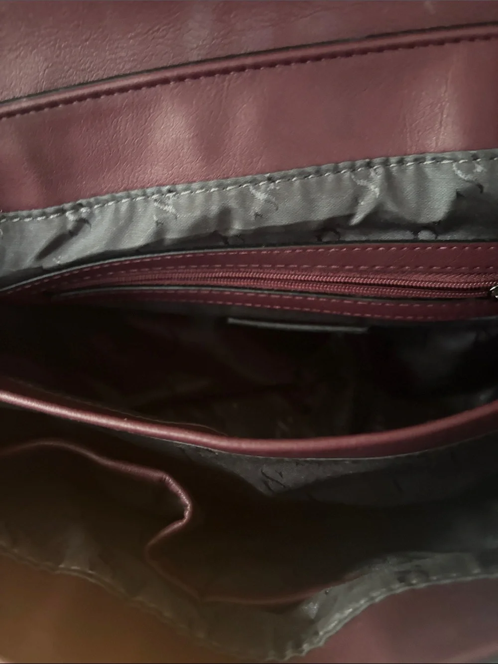 Simply Vera women’s Leather Top-Handle Bag in Burgundy